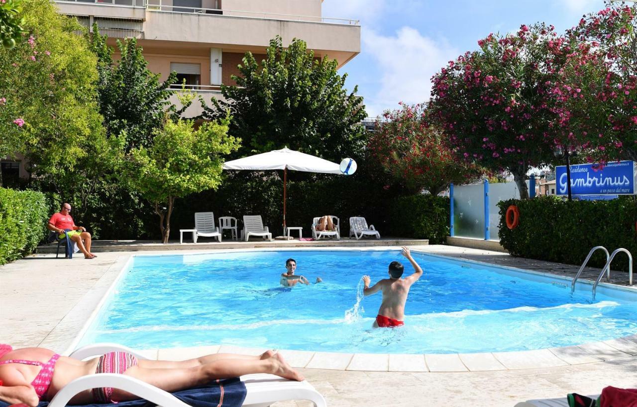 Residence Gambrinus Giulianova Exterior foto